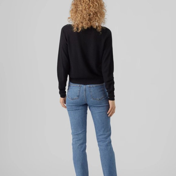 Cozy Fit Black Knit Cardigan Sweater - Picture 4 of 10